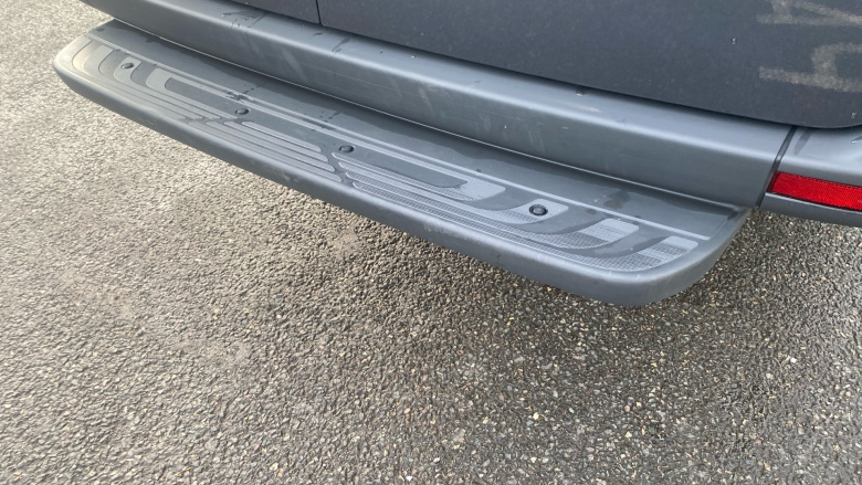 Mercedes-Benz Sprinter 315Cdi L2 Diesel Rwd 3.5t H2 Pro Van 9G-Tronic